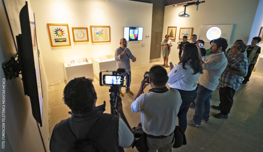 2404 COLOR INVISIBLE BY FUNDACION TELEFONICA MOVISTAR