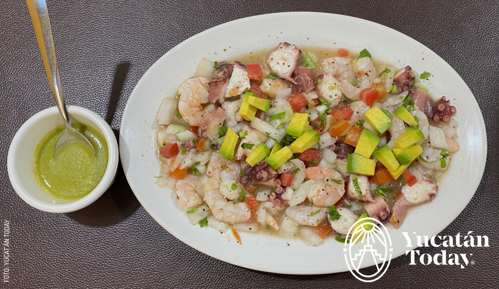 2404 Gabby y Charles Ceviche en Valladolid by Yucatan Today