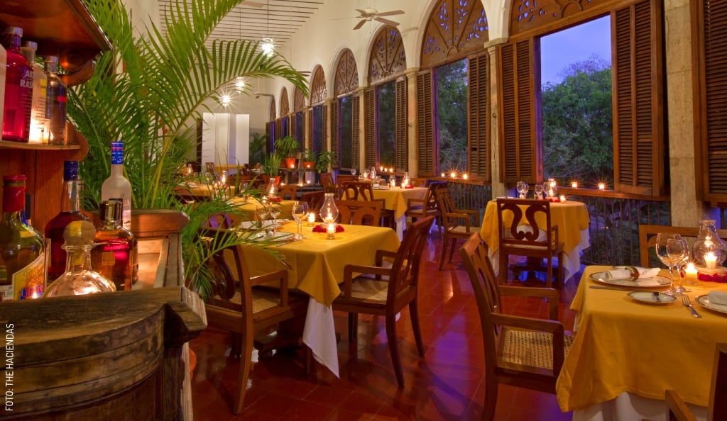 2404 Restaurante THE HACIENDAS