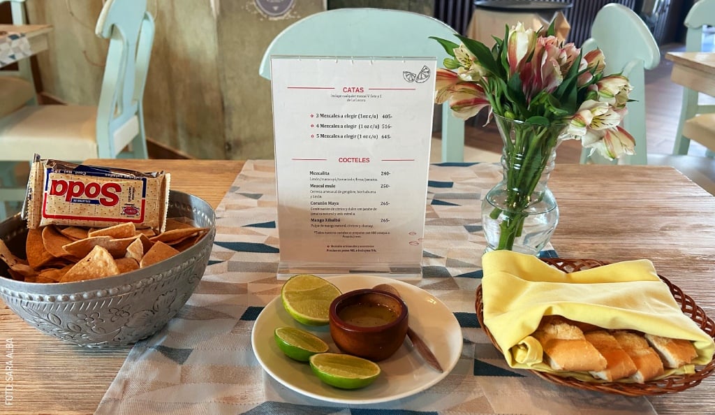 2405 Botanas en La Pigua by Sara Alba