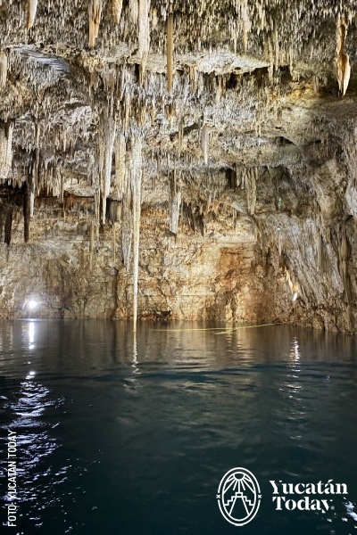 2405 Cenote Palomitas by Andrea MyT