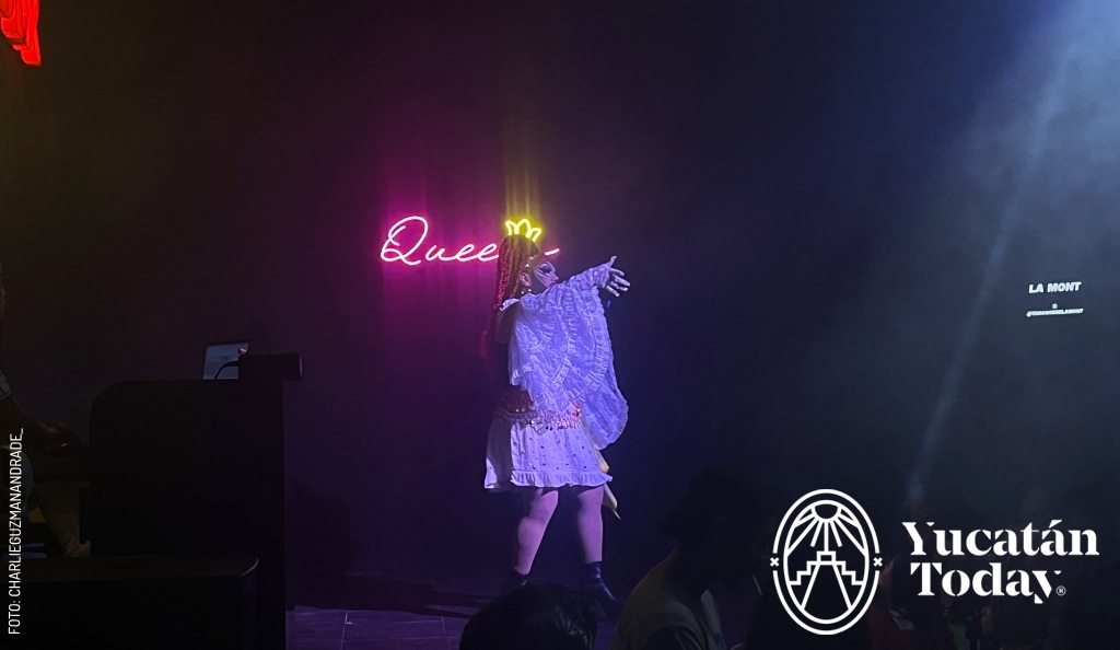 2405 Dix Bar Drag Show by Charlie G