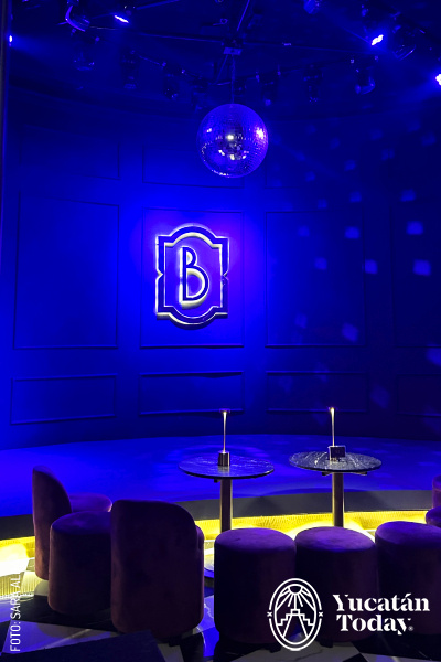 2406 Bernadette Lugares LGBT Mérida Centro Escenario by Sara Alba (2)