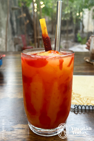 2406 La Abadía Lugares LGBT Mérida Centro Chamoyada Bebida by Sara Alba (1)