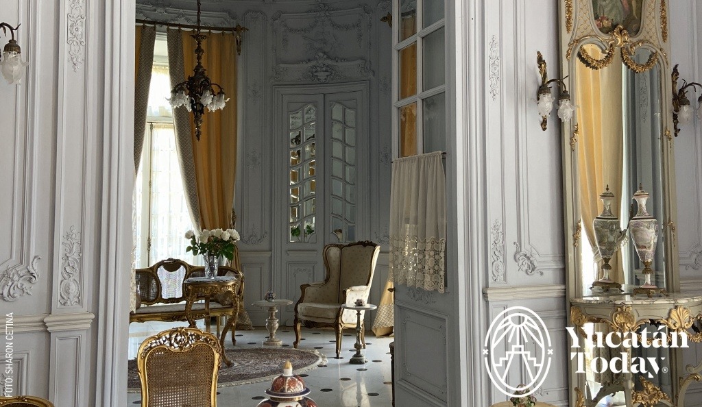 2407 Montejo 495 Mérida Centro Sala Decorada by Sharon Cetina