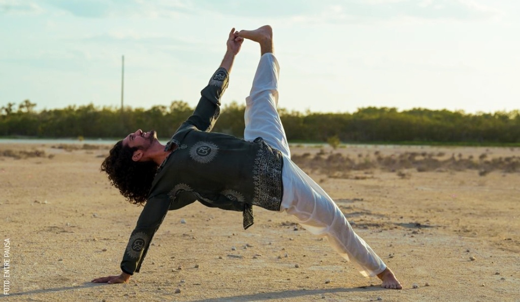 2407 Yoga Poder del Sol by Entre Pausa