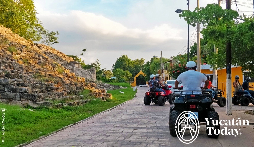 2408 Izamal Tour Nocturno Izamal Cuatrimotos by Alicia Navarrete