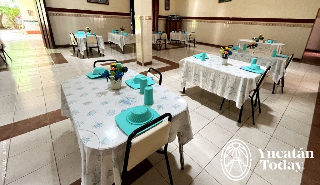 2409 Asilo Brunet Celarain Mérida Comedor by Carlos Guzmán