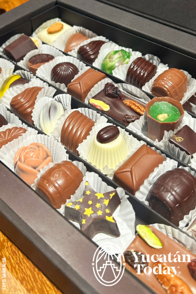 2410 kixocolatl Mérida Caja de Chocolates by Sara Alba