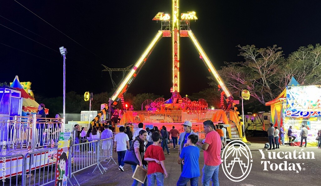 2411 Feria Xmatkuil Merida Juegos by Carlos Guzman (1)