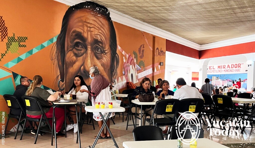 2411 Mercado Municipal de Motul by Carlos Guzman