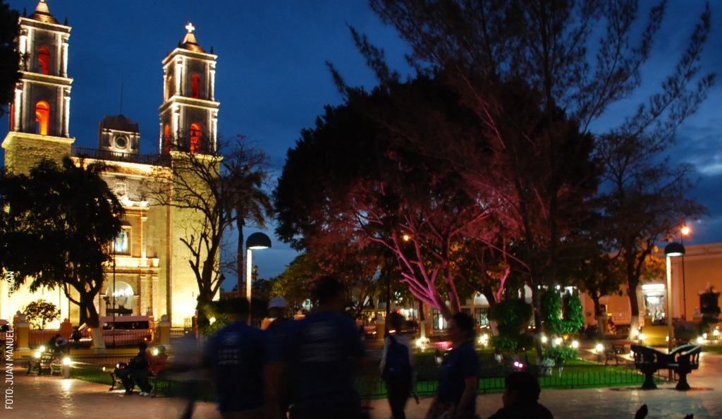 2411 Valladolid Plaza Iglesia by Juan Manuel Mier y Terán slogo