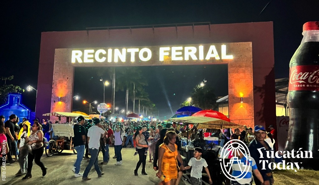 2412 Feria de Reyes Tizimín Recinto Ferial by Carlos Guzman