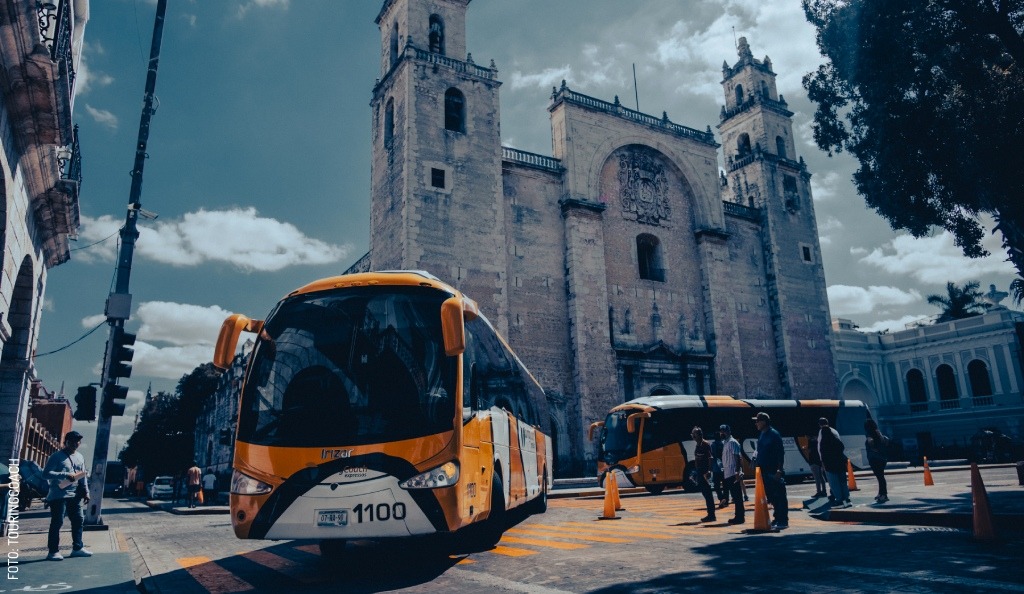 2412 TouringCoach Centro de Mérida Autobusslogo