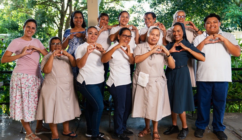 2501 Ciudad Vicentina Personal