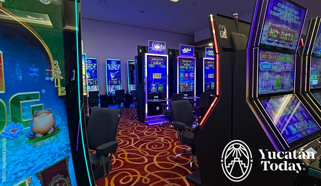 2501 PlayCity Merida Maquinas light by Casandra Zarate