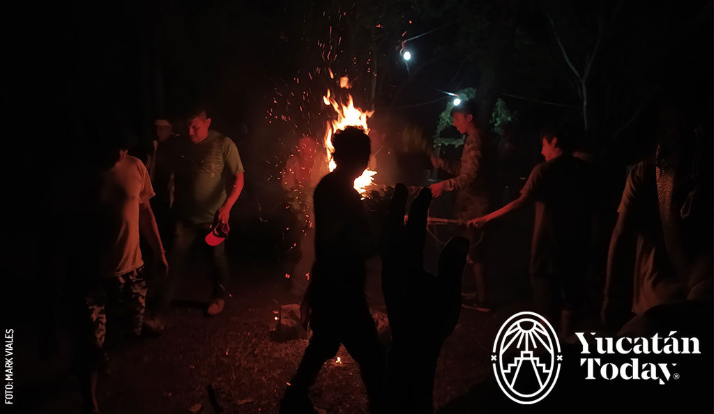 Abelardo-Tut-Uicab-j-meen-maya-ceremonia-by-Mark-Viales