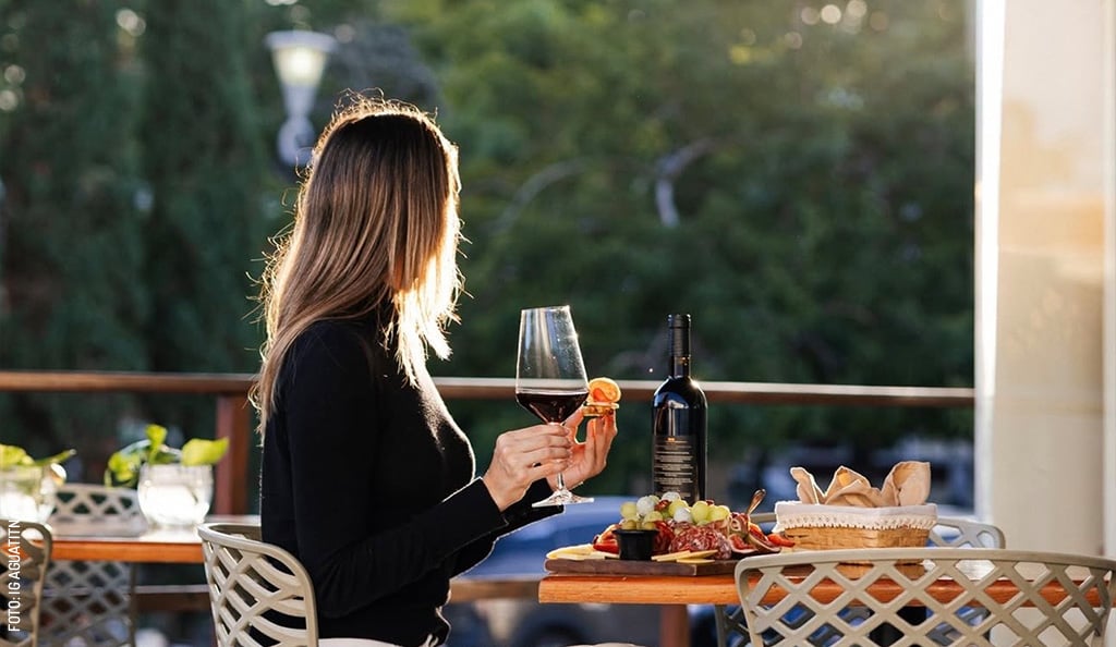 Aguatinta-Bistro-bar-merida-vino terraza-by-IG-Aguatinta