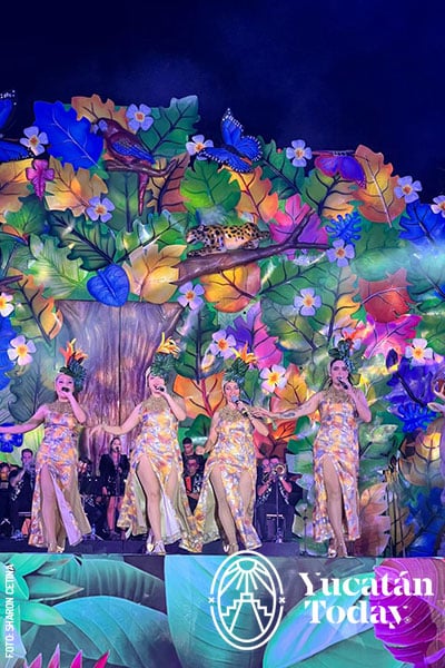 Carnaval-de-Merida-4-by-Sharon-Cetina