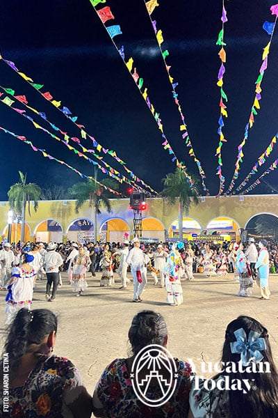 Carnaval-de-Merida-5-vaqueria-by-Sharon-Cetina