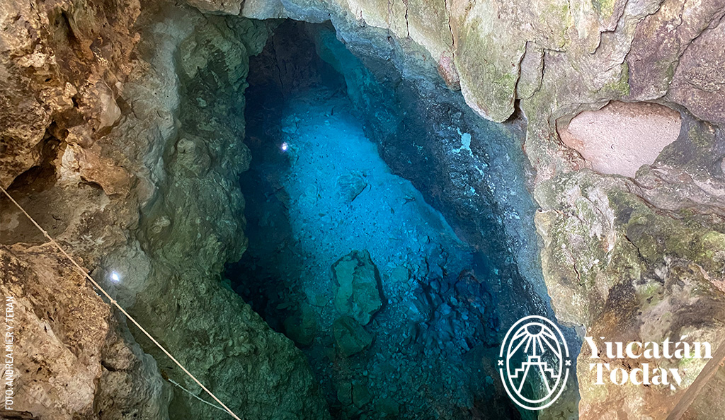Cenote-Cheel-Paak-en-Homun-by-Andrea-Mier-y-Teran