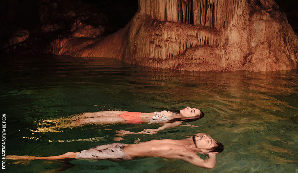 Cenote-Dzul-Ha-3-en-y-por-Hacienda-Sotuta-de-Peon