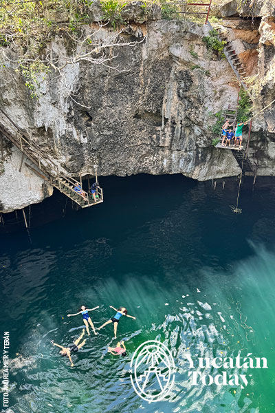 Cenote-Suhem-en-Pixya-Tecoh-Yucatan-by-Andrea-Mier-y-Teran
