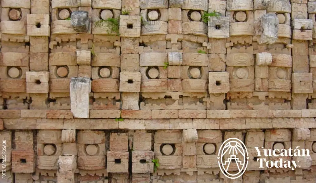 Chaac-masks-at-Kabah-by-Carlos-Rosado