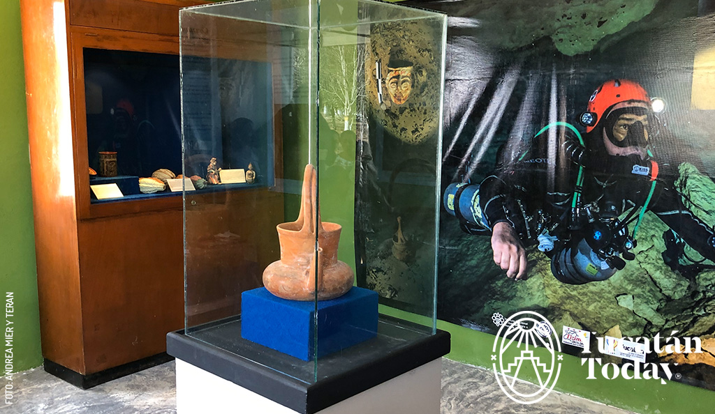 Chocolatera en el Museo-comunitario-San-Manuel-Km-11-en-Tizimin-by-Andrea-Mier-y-Teran