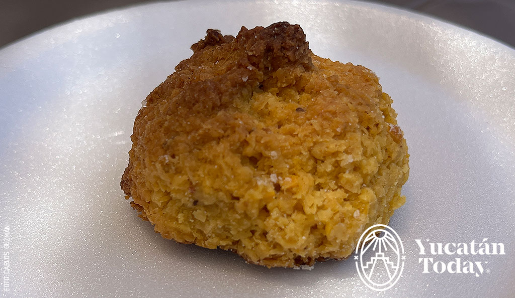 Cocada-de-coco-dulces-de-coco-yucatecos-by-Carlos-Guzman-Andrade