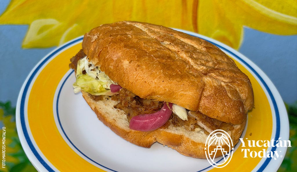 Cocina-Economica-Las-Tres-Margaritas-torta-en-Temax-by-Marcos-Montalvo