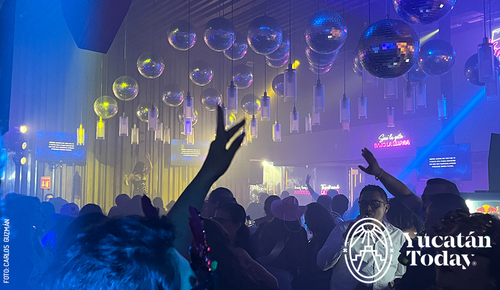 Despecho-bar-Merida-1-by-Carlos-Guzman