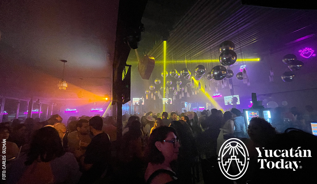 Despecho-bar-Merida-2-by-Carlos-Guzman