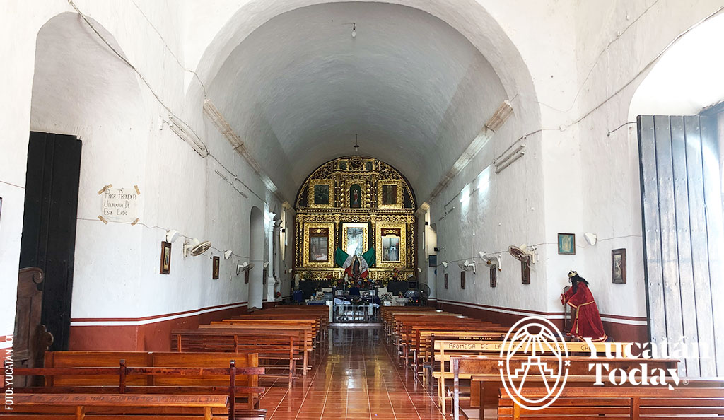 Ex-Convento-e-Iglesia-de-la-Purisima-Concepcion-en-Chumayel-interior-by-Andrea-Mier-y-Teran