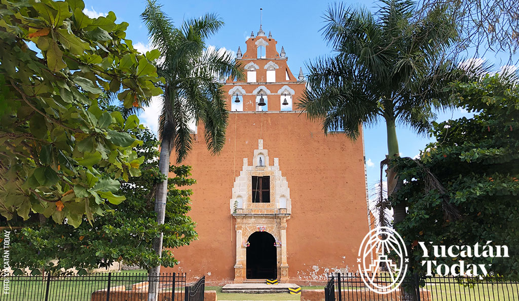 Ex-Convento-y-Parroquia-de-la-Asuncion-en-Mama-fachada-by-Andrea-Mier-y-Teran