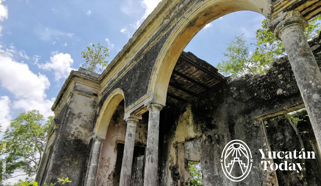 Ex-Hacienda-Cancabchen-Casares-de-Sitpach-2-by-David-Mayoral