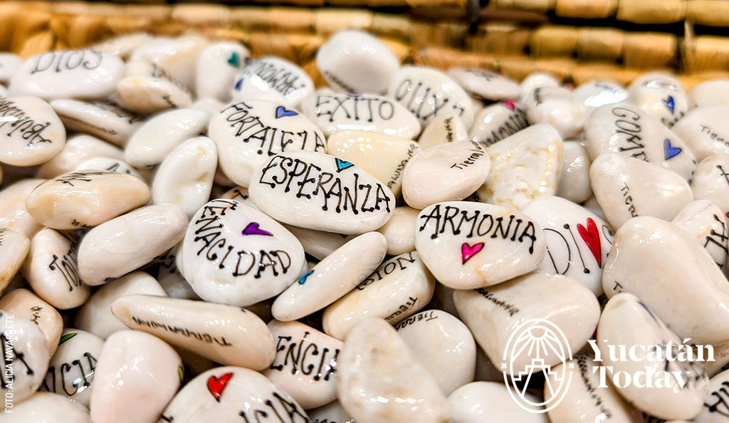 Expo-Tlaqueparte-Piedras-by-Alicia-Navarrete