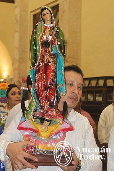 Gremios-Virgen-de-Guadalupe-escultura-Acanceh-by-Leobardo-Cox-Tec