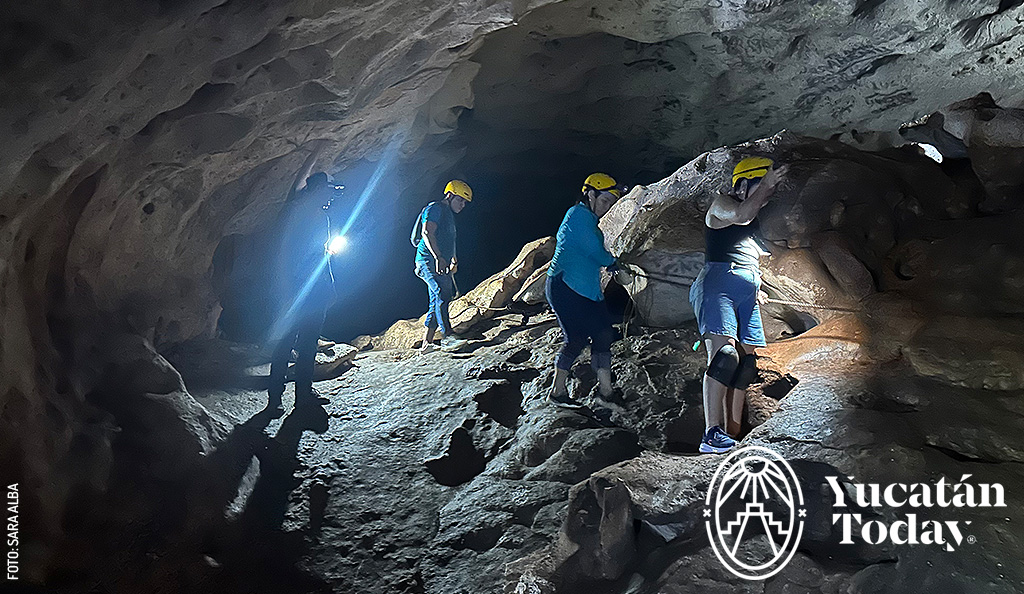 Grutas-Tzabnah-en-Tecoh-by-Sara-Alba