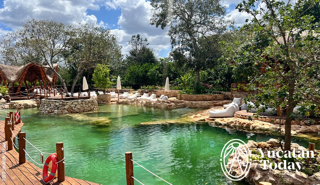 Hacienda-Yaxnic-cenote-1-by-Sharon-Cetina