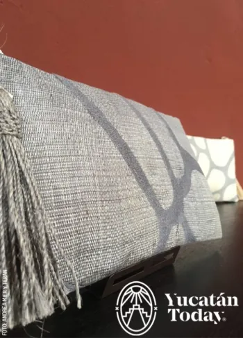 Henequen-Clutch-Bolsa-Bag-Purse-Bolso-Souvenir-575x800