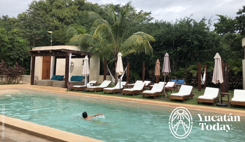 2311-Destino-Mio-piscina-by-Horacio-Castillo