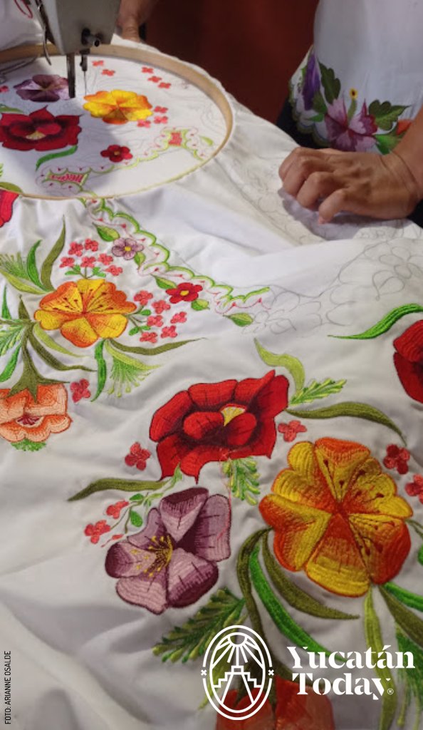 2303 Bordados de Mamá en Maní by Arianne Osalde