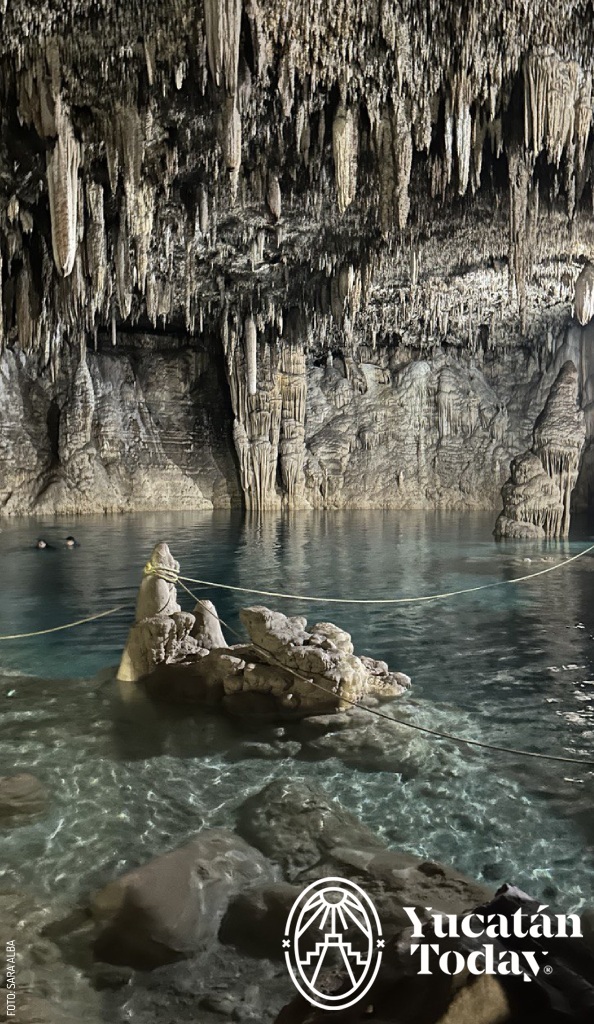 Cenote Choj Ha by Sara Alba