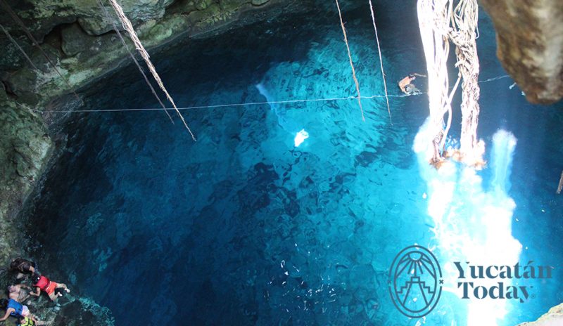 Cenote Cuzama1