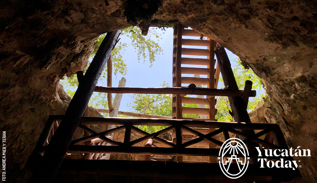 Cenote-Santa-Barbara-3-Homun-by-Andrea-Mier-y-Teran-1