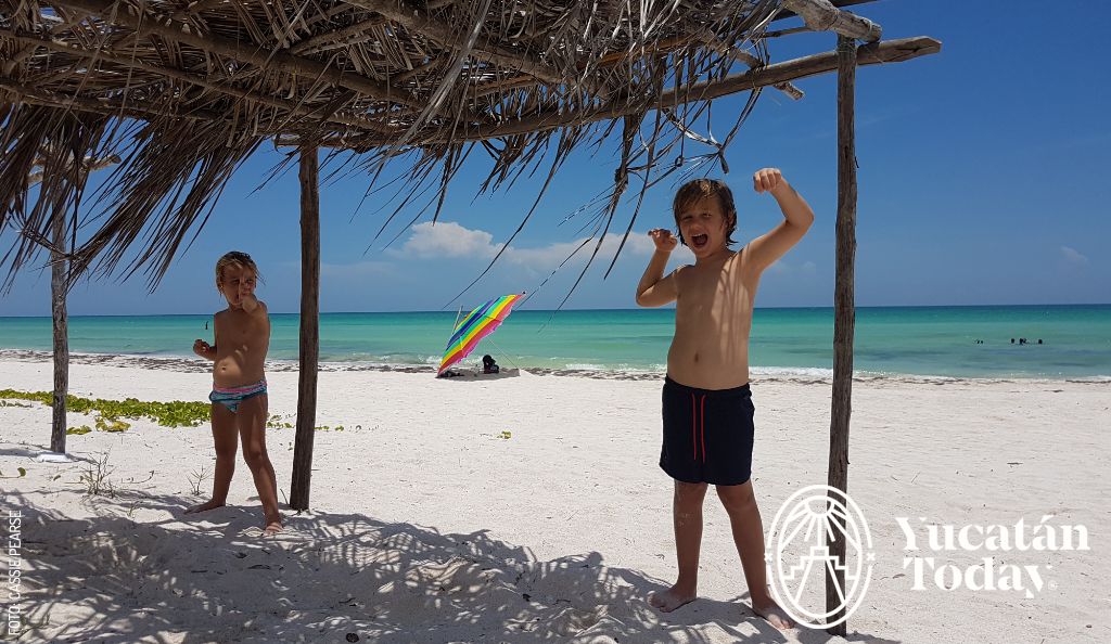 El-Cuyo-2-beach-playa-by-Cassie-Pearse-2