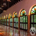 Hacienda Teya - salón con vidrios