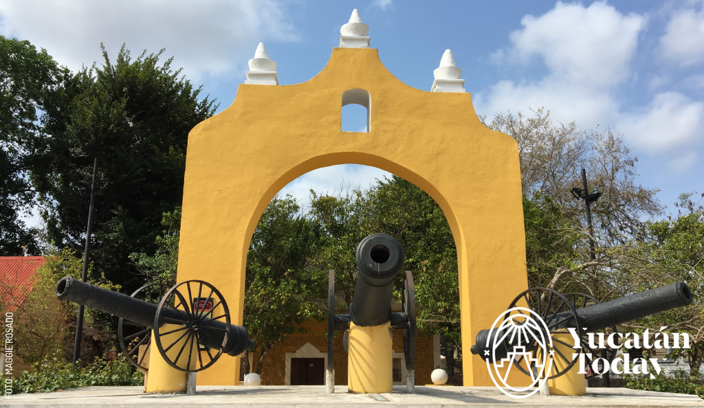 Izamal-Arco-Canon-2-by-Maggie-Rosado-4