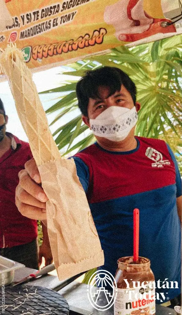 Marquesitas-Queso-de-bola-by-Cecilia-García-Olivieri